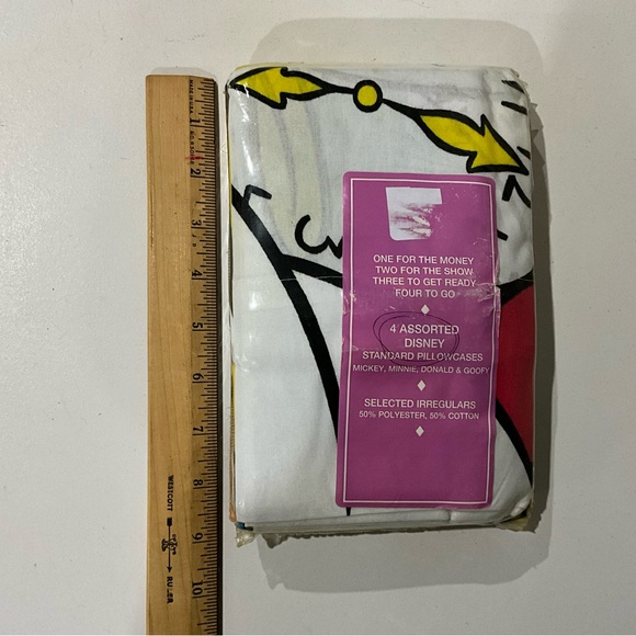 Vintage NOS Pack of 4 Disney Assorted Standard Pillowcases Mickey Minnie Donald - Picture 8 of 9